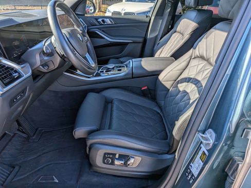 Used 2025 BMW X5 xDrive40i w/ Climate Comfort Package image 15