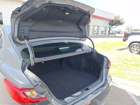 Used 2025 Toyota Camry SE image 36