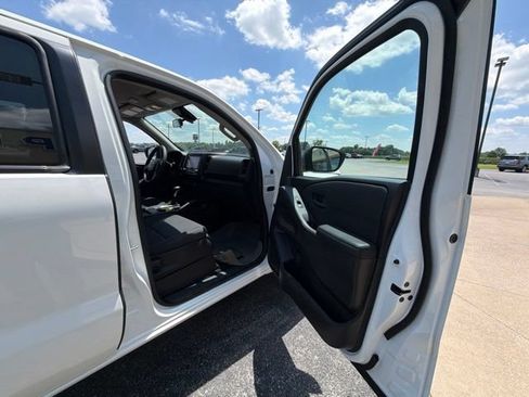 Used 2022 Nissan Frontier S w/ Technology Package AWD/4WD image 22