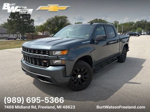 Used 2020 Chevrolet Silverado 1500 Custom w/ Custom Value Package AWD/4WD image 1