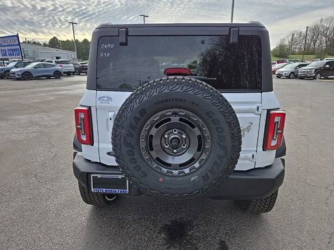 New 2025 Ford Bronco Outer Banks w/ Sasquatch Package image 12