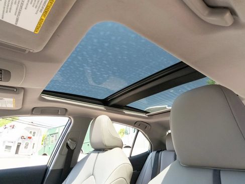 Used 2023 Toyota Camry XSE FWD image 26
