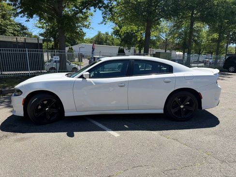 Used 2019 Dodge Charger GT w/ Plus Group RWD image 3
