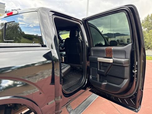 Certified 2017 Ford F150 Platinum w/ Equipment Group 701A Luxury AWD/4WD image 23