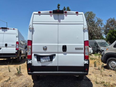 Used 2026 RAM ProMaster 2500 w/ Convenience Group FWD image 5