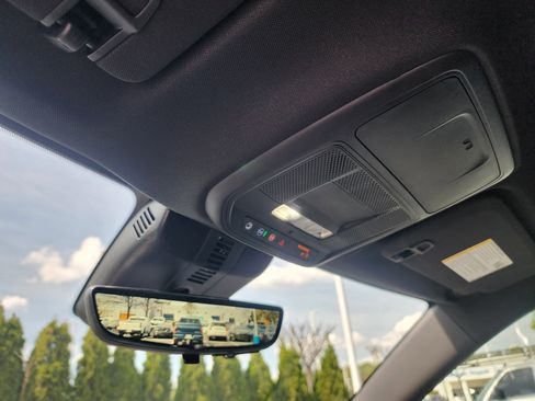 New 2026 Chevrolet Traverse LT w/ Midnight/Sport Edition FWD image 38