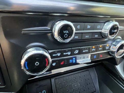 Used 2024 Ford F150 Lariat w/ Equipment Group 502A High AWD/4WD image 40