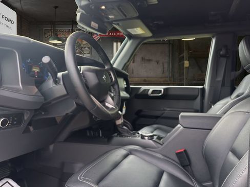 New 2025 Ford Bronco Badlands AWD/4WD image 19