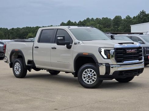 New 2026 GMC Sierra 2500 Pro w/ 1SA Pro Safety Plus Package AWD/4WD image 2