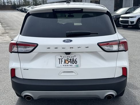 Used 2021 Ford Escape SE w/ Convenience Package image 4