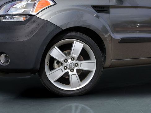 Used 2011 Kia Soul ! image 4