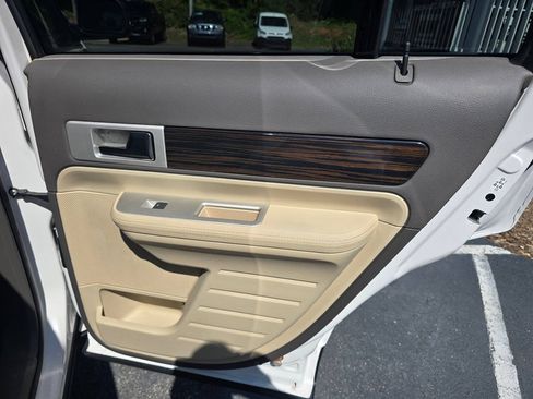 Used 2009 Lincoln MKX AWD image 16