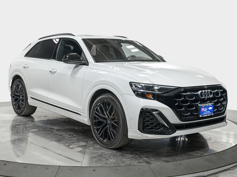 Used 2024 Audi SQ8 Premium Plus AWD/4WD image 9