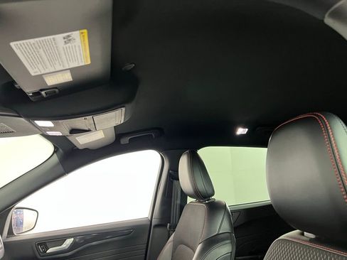 Used 2025 Ford Escape ST-Line image 22