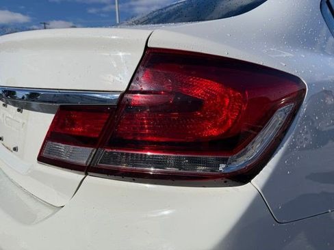 Used 2015 Honda Civic SE image 6