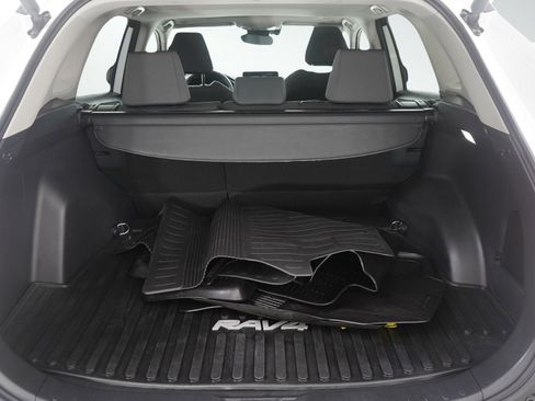 Used 2025 Toyota RAV4 XLE w/ Convenience Package image 9