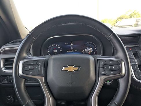 Used 2023 Chevrolet Suburban LT RWD image 23