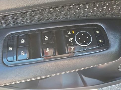 Certified 2024 Nissan Ariya AWD image 17