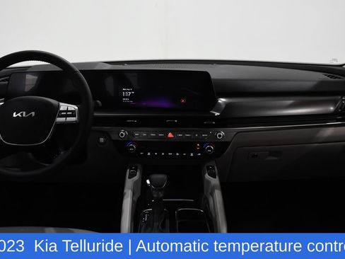 Used 2023 Kia Telluride S w/ S Sunroof Package AWD/4WD image 9
