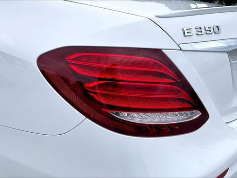 Used 2020 Mercedes-Benz E 350 4MATIC Sedan w/ Parking Assistance Package image 29