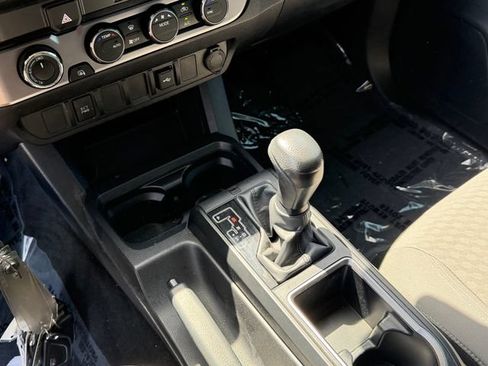 Used 2023 Toyota Tacoma SR AWD/4WD image 17