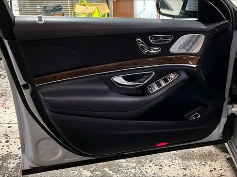 Used 2016 Mercedes-Benz S 550 4MATIC Sedan image 34