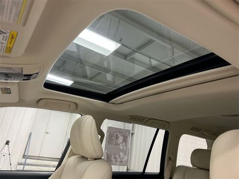 Used 2021 Lexus GX 460 Premium w/ Premium Package image 4