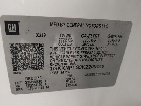 Used 2019 GMC Acadia Denali w/ Technology Package FWD image 33
