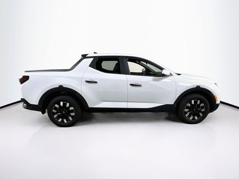 Used 2025 Hyundai Santa Cruz SE AWD/4WD image 4