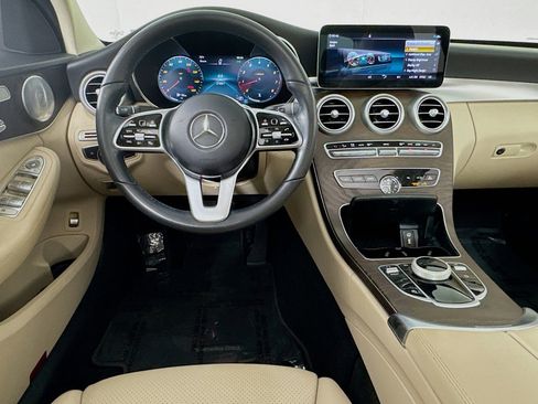 Used 2021 Mercedes-Benz C 300 Sedan image 4