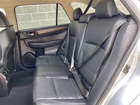 Used 2016 Subaru Outback 2.5i Limited AWD/4WD image 33