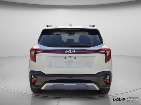 Certified 2024 Kia Seltos EX FWD image 6