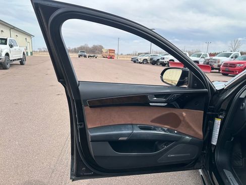 Used 2018 Audi A8 L 3.0T w/ Executive Package image 11