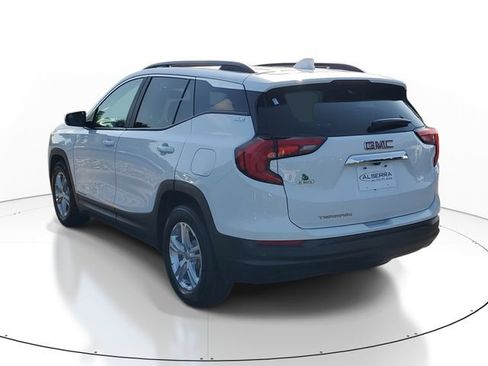 Certified 2021 GMC Terrain SLE w/ Driver Convenience Package FWD image 3
