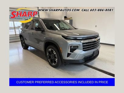 New 2027 Chevrolet Traverse LT w/ Sun and Wheel Package