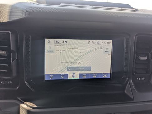 Used 2022 Ford Bronco Big Bend w/ Sasquatch Package AWD/4WD image 16
