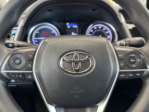 Used 2022 Toyota Camry LE FWD image 21