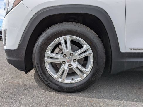 Certified 2021 GMC Terrain SLE FWD image 32