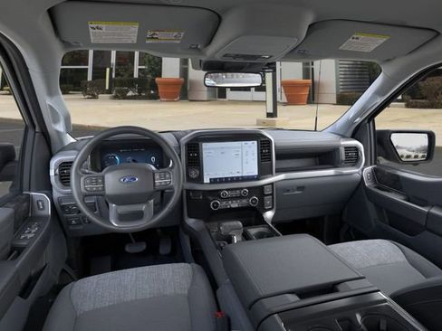 New 2025 Ford F150 Lightning XLT image 9