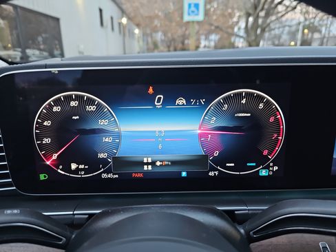 New 2026 Mercedes-Benz GLS 450 4MATIC image 21