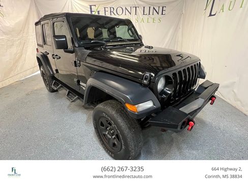 Used 2018 Jeep Wrangler Unlimited Sport AWD/4WD image 1