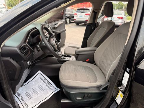 Used 2020 Ford Escape SE FWD image 9