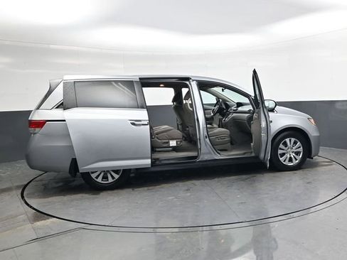 Used 2016 Honda Odyssey SE image 38
