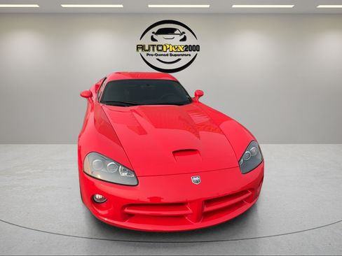 Used 2006 Dodge Viper SRT-10 RWD image 2