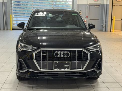 Certified 2025 Audi Q3 2.0T Premium AWD/4WD image 2