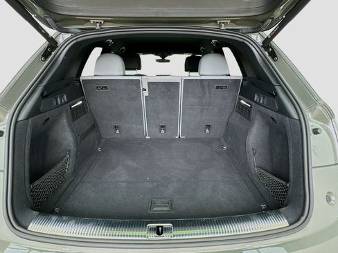 Used 2023 Audi SQ5 Premium w/ Convenience Package image 17