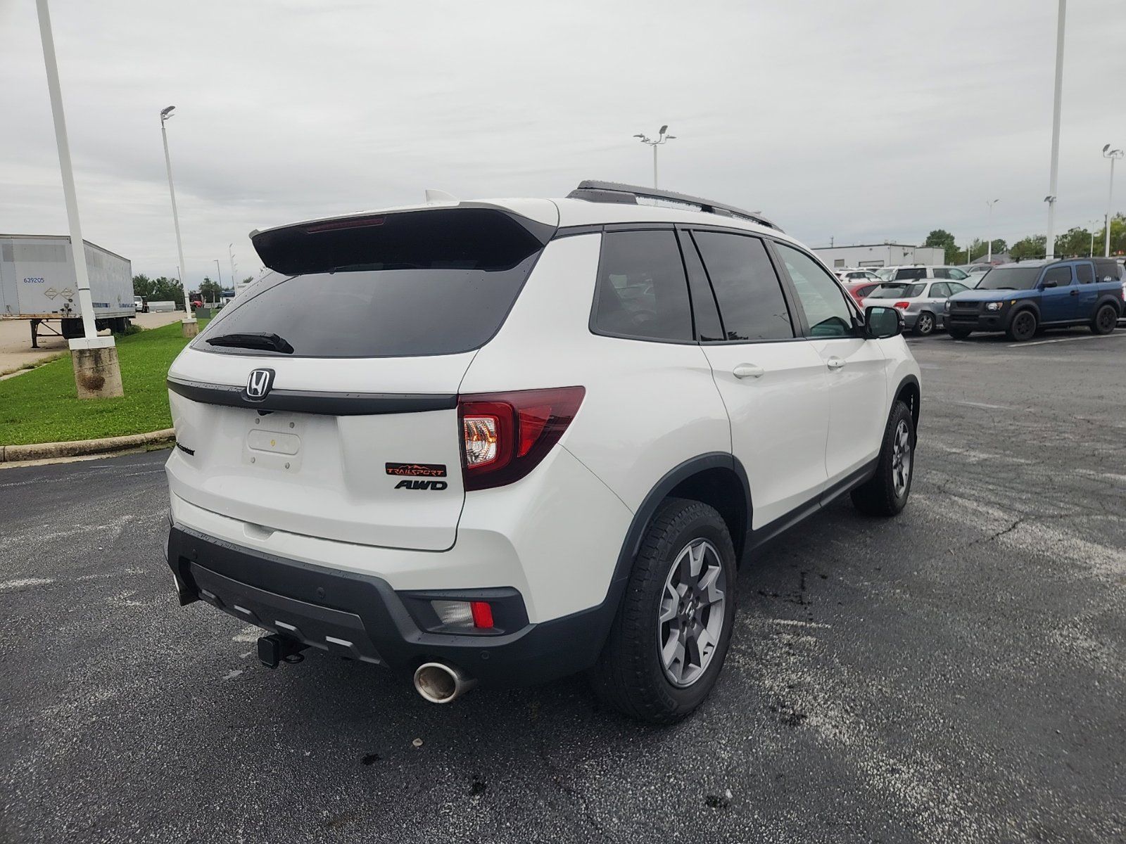 Used 2023 Honda Passport TrailSport image 5