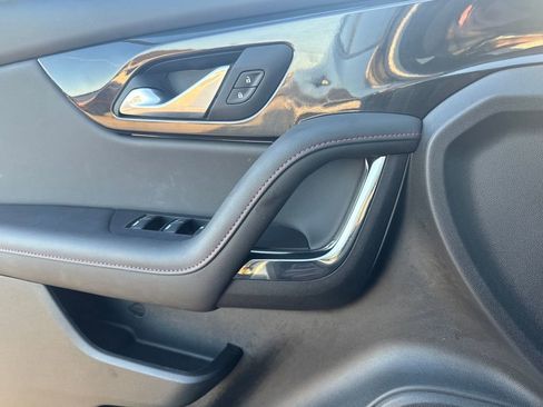 Used 2025 Chevrolet Blazer RS image 24