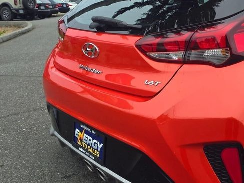 Used 2021 Hyundai Veloster Turbo FWD image 17