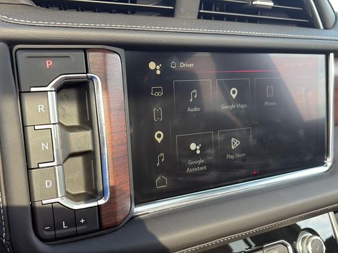 Used 2023 GMC Yukon Denali Ultimate AWD/4WD image 19